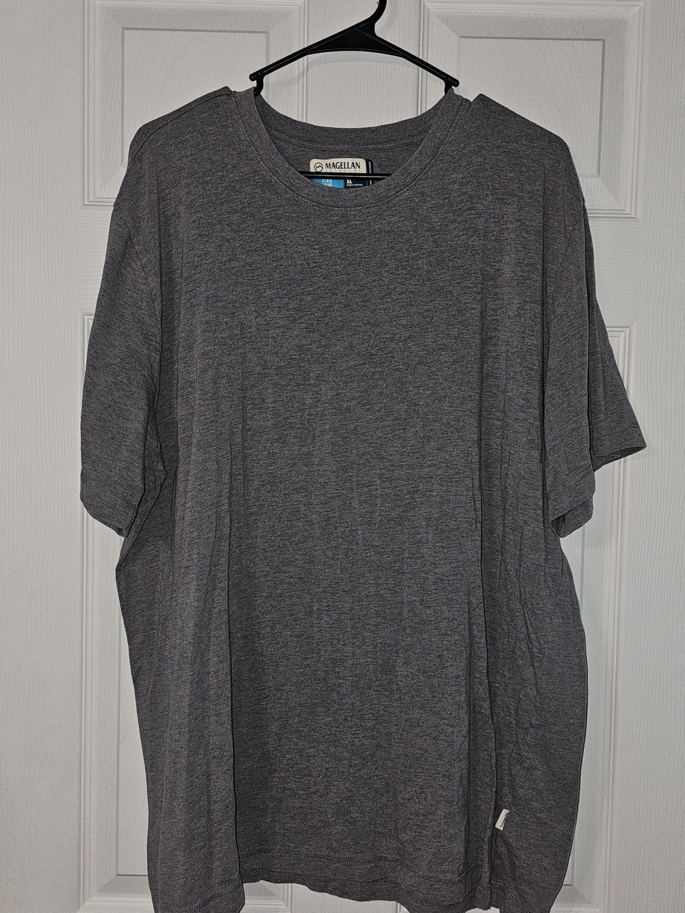 Magellan Outdoors Men's Heather Charcoal Short Sleeve Tee